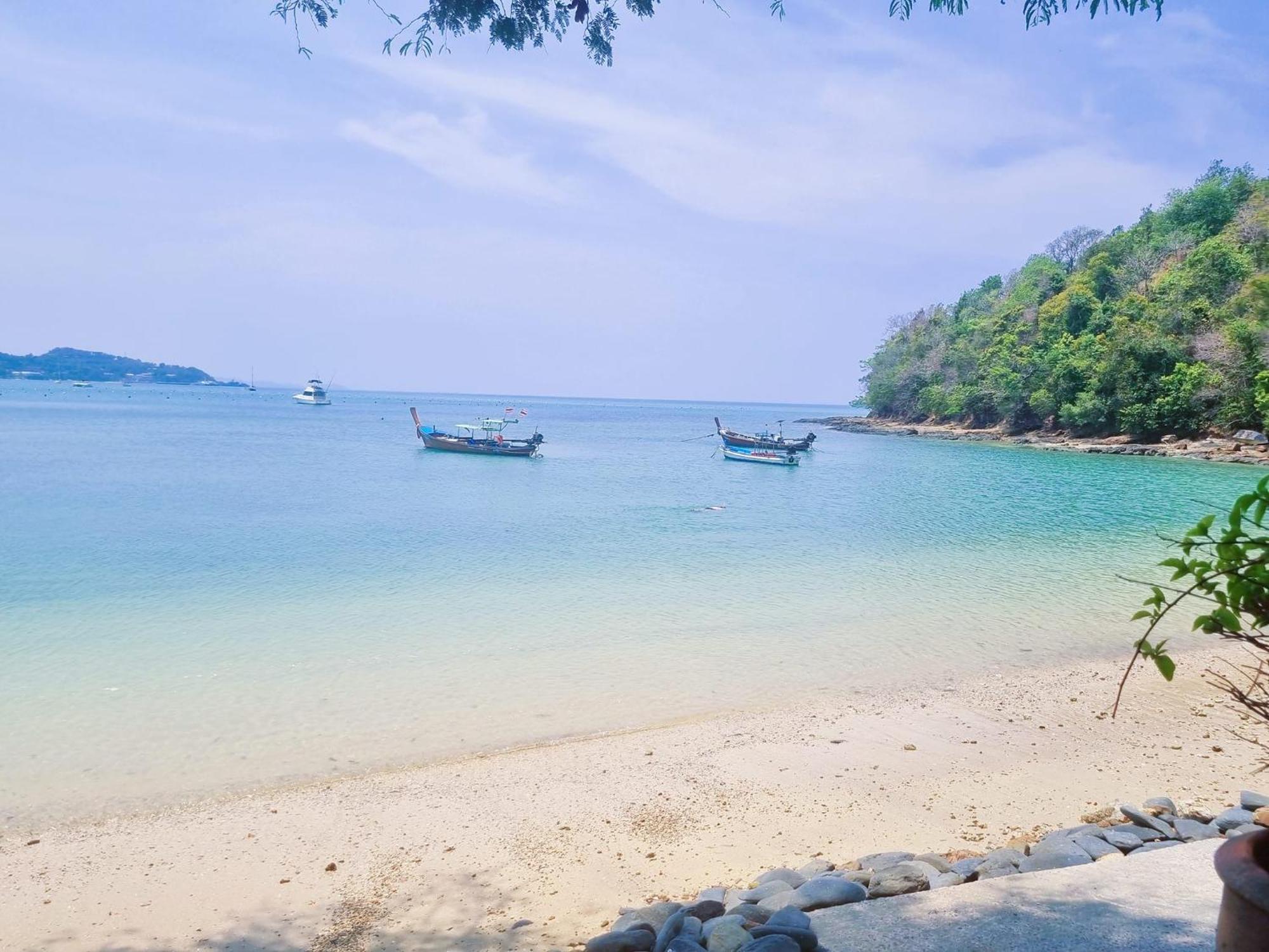 Beachfront Panoramic Pool Villa 4 Bedroom Phuket Exterior photo